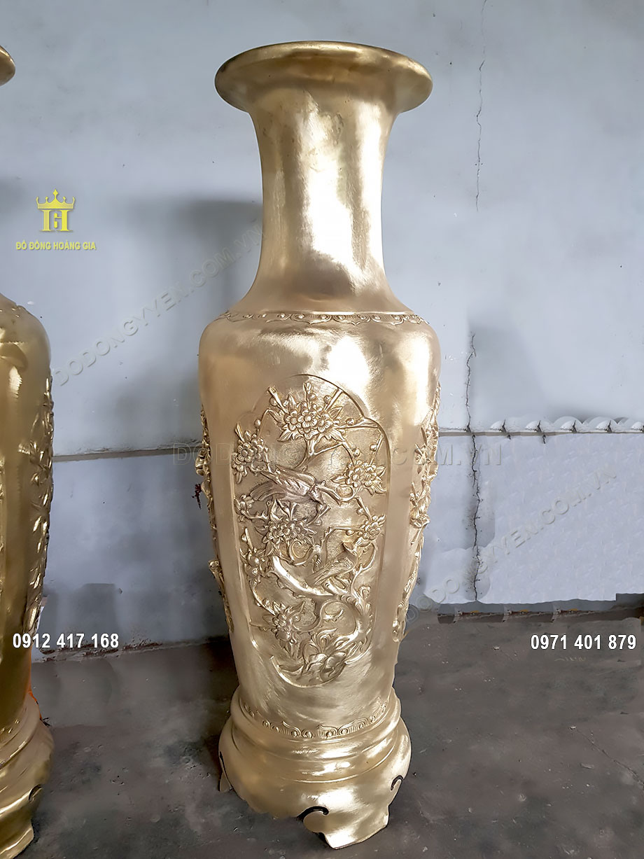 Lọ lộc b&igrave;nh bằng đồng họa tiết chim c&ocirc;ng hoa mẫu đơn đẹp